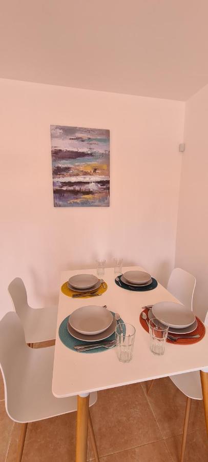 Beautiful Garden Flat Nearly Refurbished Free Wifi Apartment Corralejo Bagian luar foto